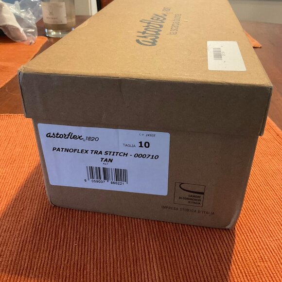 Astro flex Brown Leather Loafers - Picture 2 of 7